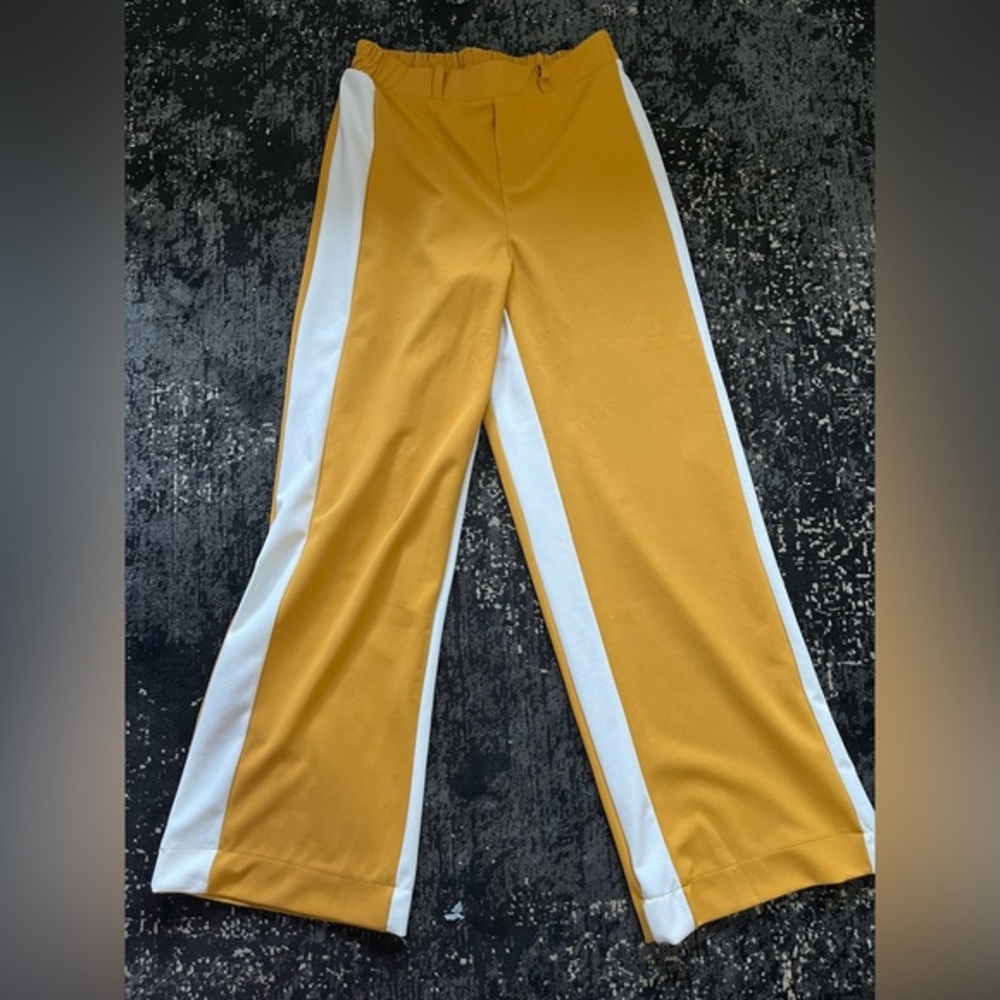 Threads & States yellow and white pants
